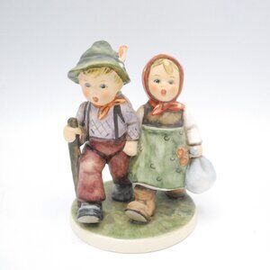 VINTAGE GOEBEL HUMMEL #383 GOING HOME